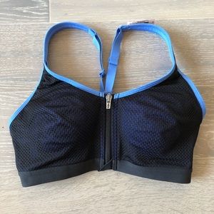 VS Victoria’s Secret Sports Bra 32C NWT Mesh